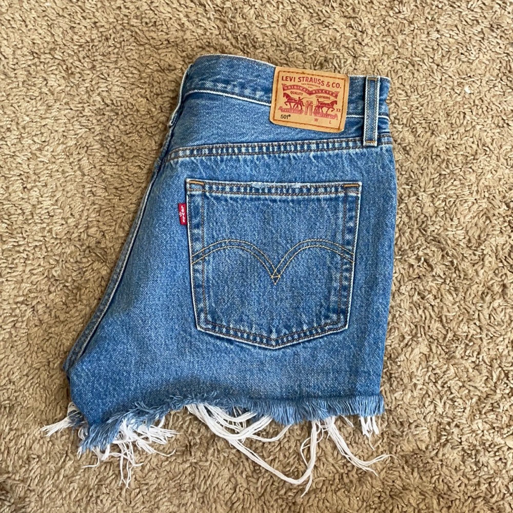LEVI DENIM CUTOFFS